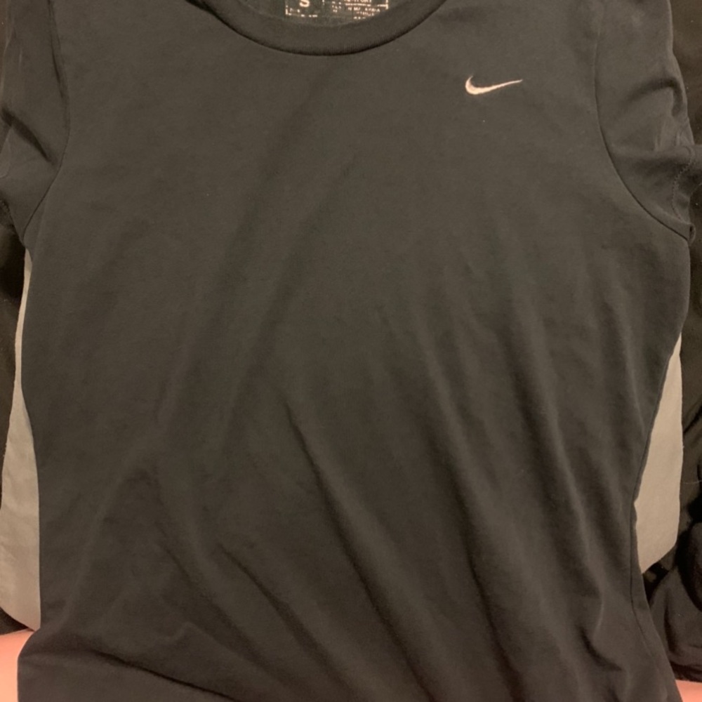 Nike women’s sports T